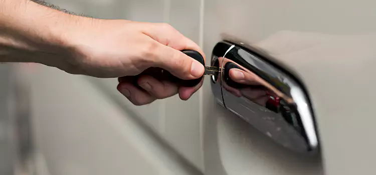 Why Choose Our Auto Locksmith Team in Bloomingdale, FL?